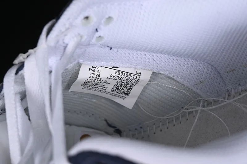 All categories Nk SB Dunk series Nk SB Dunk Low low-top sneakers Nk Dunk Low black and white gold color SB low-top casual sneakers FB9109-111